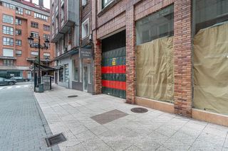 Garaje en venta en Zona Teatro Campoamor en Oviedo