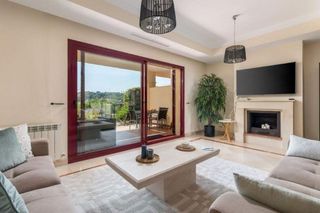 Casa adosada en alquiler en Nueva Andalucía centro en Marbella