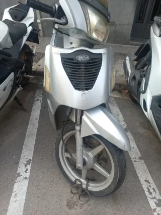 Moto en buen estado