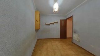 Piso en venta en Singuerlín - Can Franquesa - Les Oliveres en Santa Coloma de Gramanet