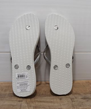 CHANCLAS MARCA HAVAIANAS PLATEADAS Talla 41/42