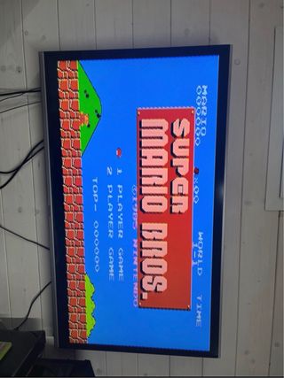 Nintendo NES con controller e cavi