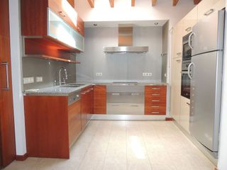 Ático en alquiler en Mercat  - La Missió - Plaça dels Patins en Palma de Mallorca