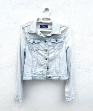 Cazadora vaquera clara