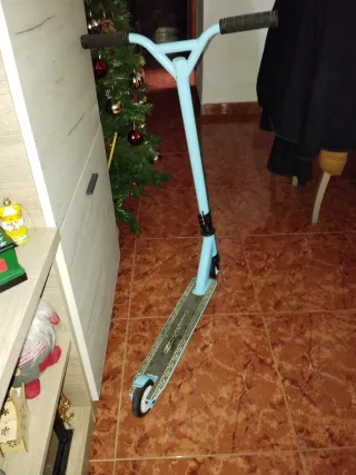 Patinete infantil azul