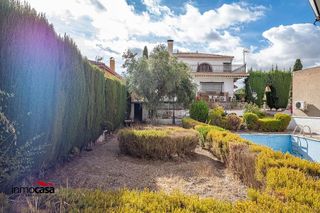 Chalet en venta en Ogíjares