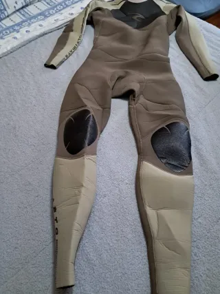 Traje neopreno Rip Curl talla S + escarpines buceo