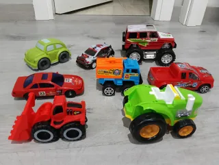 Lote 8 coches de juguete grandes