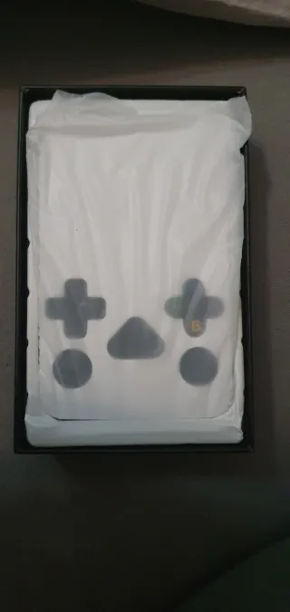 Consola R36s Negra Nueva