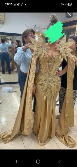 Vestido de fiesta boda gitana dorado