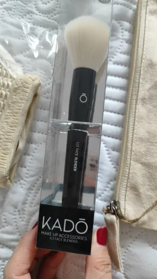 Lote viaje belleza KADO y varios