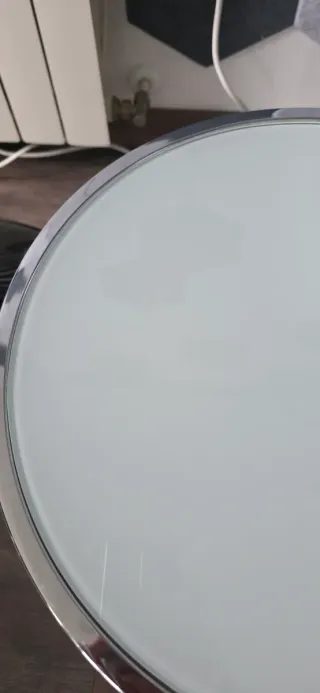 Tavoli ausiliari impilabili in vetro e cromo