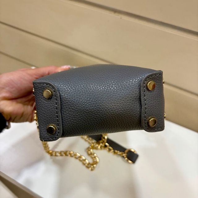 Bolso mini Nuevo!! con diseño de abeja dorada!