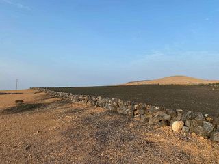 Terreno en venta en Villa de Teguise en Teguise