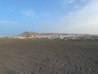 Terreno en venta en Villa de Teguise en Teguise