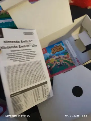 Nintendo Switch Lite Verde Animal Crossing