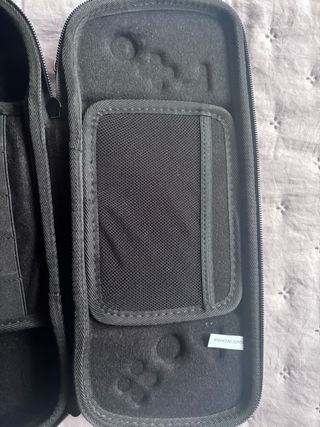 Mando HORI Split Pad Pro + Funda