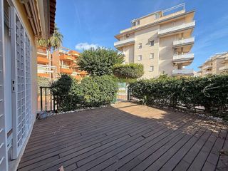 Casa adosada en alquiler en Canet d´En Berenguer