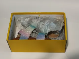 Sandalias niña arcoíris brillantes