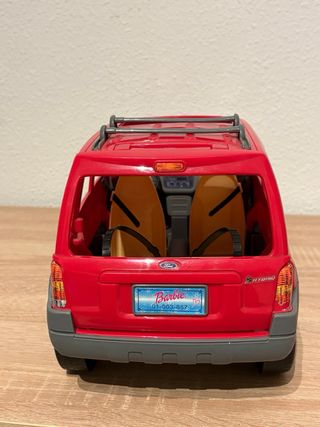 Coche Barbie Ford SUV Rojo