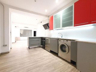 Local comercial en venta en El Carmel en Barcelona