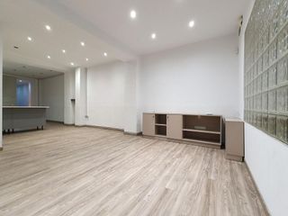 Local comercial en venta en El Carmel en Barcelona