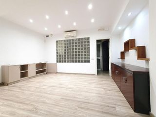 Local comercial en venta en El Carmel en Barcelona