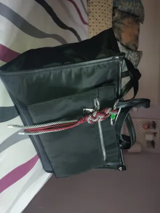 Bolso Parfois Negro con Detalle Multicolor