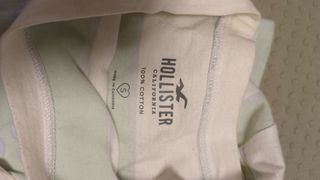Camiseta Hollister Rayas Verde y Blanco