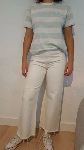 Camiseta Hollister Rayas Verde y Blanco