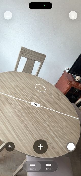 Mesa redonda y 4 sillas