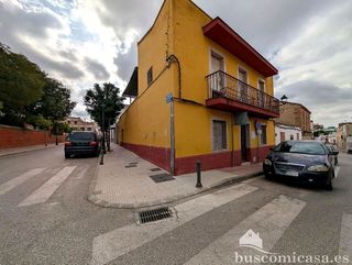 Chalet en venta en Linares