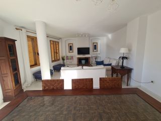 Mesa comedor y 6 sillas