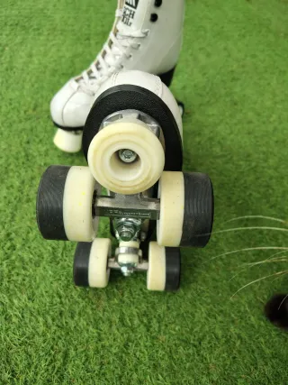 Patines Krf School Blancos talla 37, como nuevos.