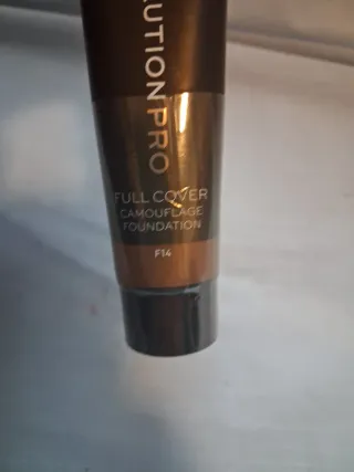 Fondotinta Revolution Pro Full Cover F14