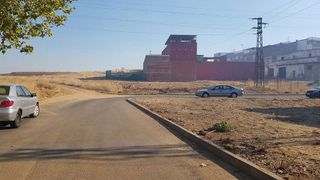 Terreno en venta en Ctra de Sevilla - Ronda sur en Badajoz