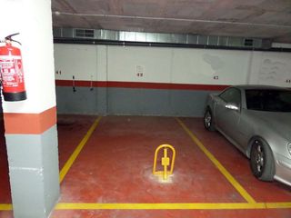 Garaje en venta en Ciutat Universitària en Elche