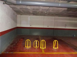 Garaje en venta en Ciutat Universitària en Elche