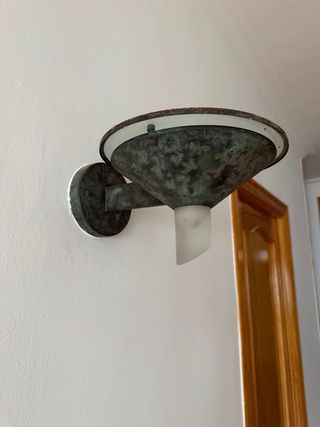 Faroles de pared metálico y cristal