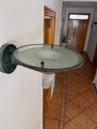 Faroles de pared metálico y cristal