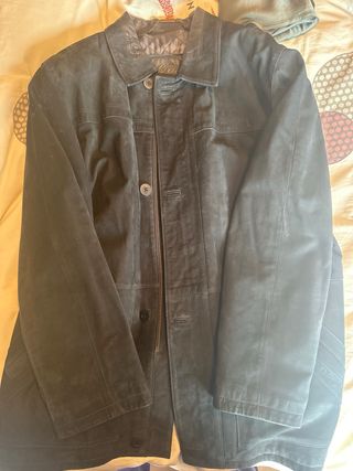 Chaquetón de piel negro