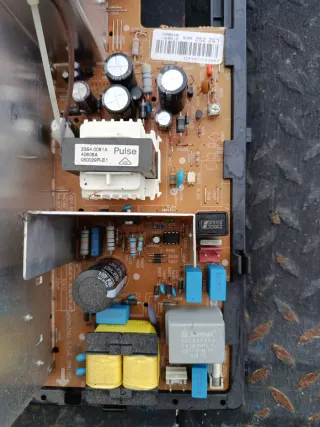 Scheda madre TV CRT Zender