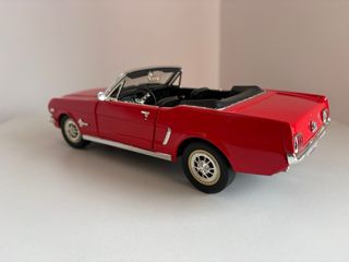 Coche escala 1/18
