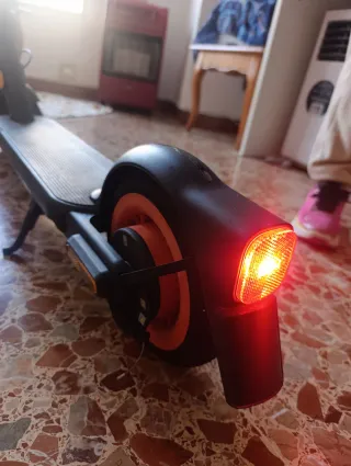 Patinete Eléctrico Xiaomi 4 Go