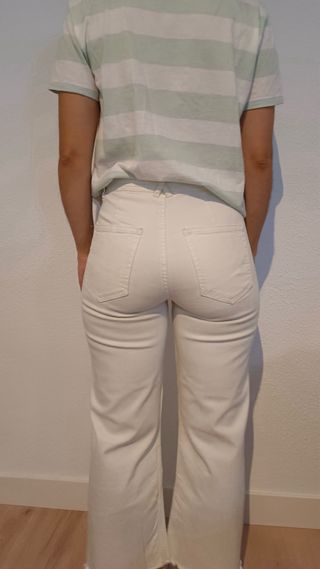 Pantalón vaquero blanco Stradivarius