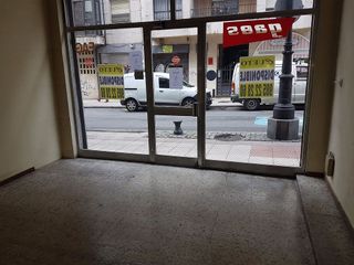 Local comercial en alquiler en Auditorio - Parque Invierno en Oviedo