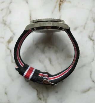 Reloj OWIM Gmbh&Co.KG Hombre 5BAR Negro/Rojo