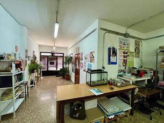 Local comercial en alquiler en Valdepeñas