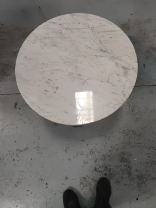 Mesa Luis XV mármol y madera