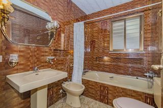 Chalet en venta en Zubia (La)